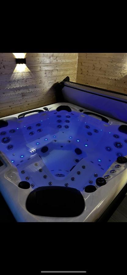 Les Suites De Stanislas Jacuzzi & Spa 낭시 외부 사진