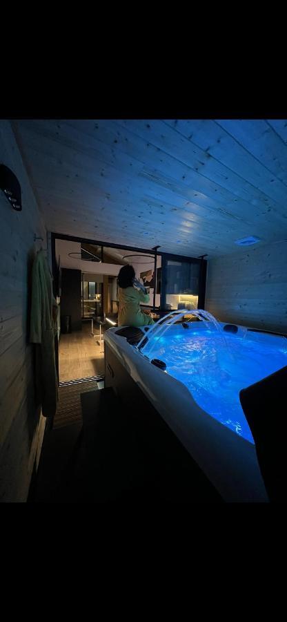 Les Suites De Stanislas Jacuzzi & Spa 낭시 외부 사진