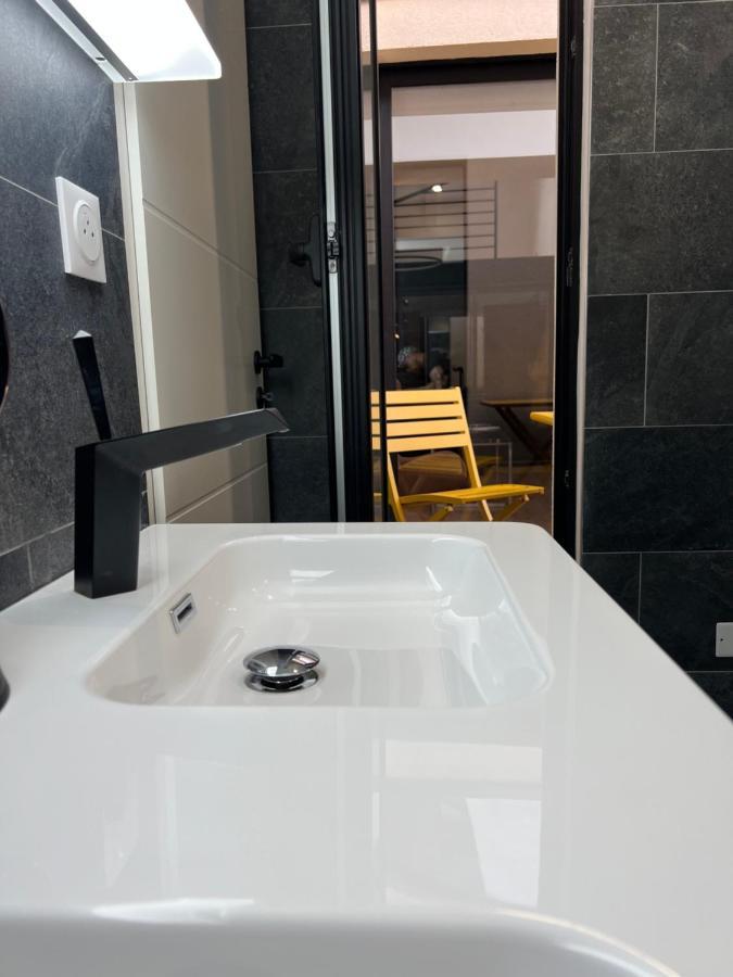 Les Suites De Stanislas Jacuzzi & Spa 낭시 외부 사진